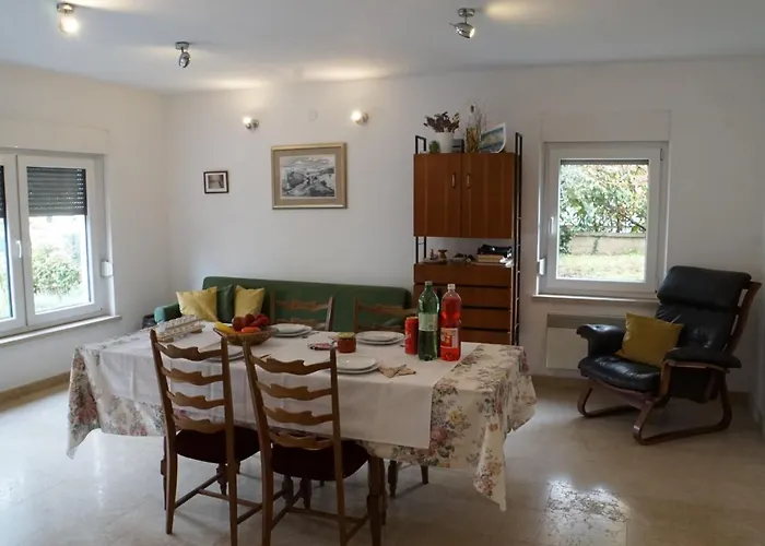 Flora Lejlighed Pula